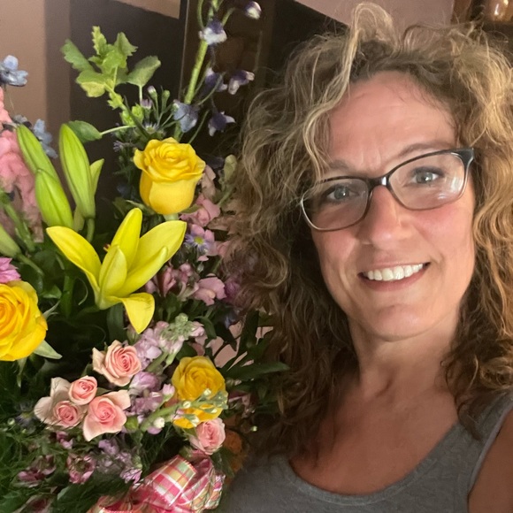 Meet your Posher, Posh - Picture 1 of 2